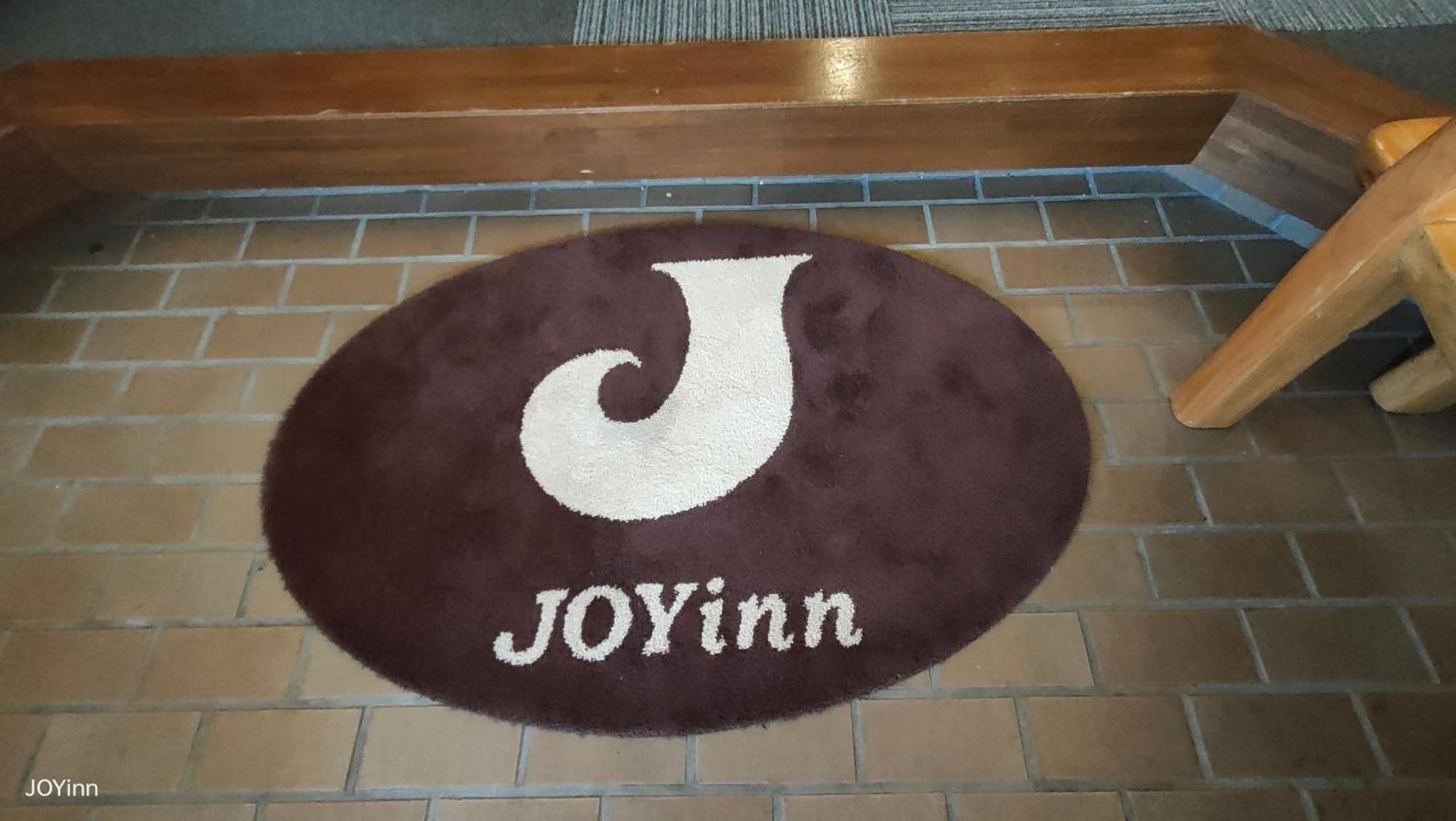 Joyinn Ito  Luaran gambar